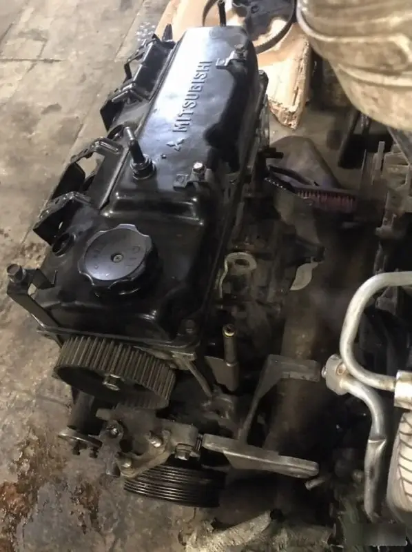 Двигатель Mitsubishi Lancer 9 4G182 4G18