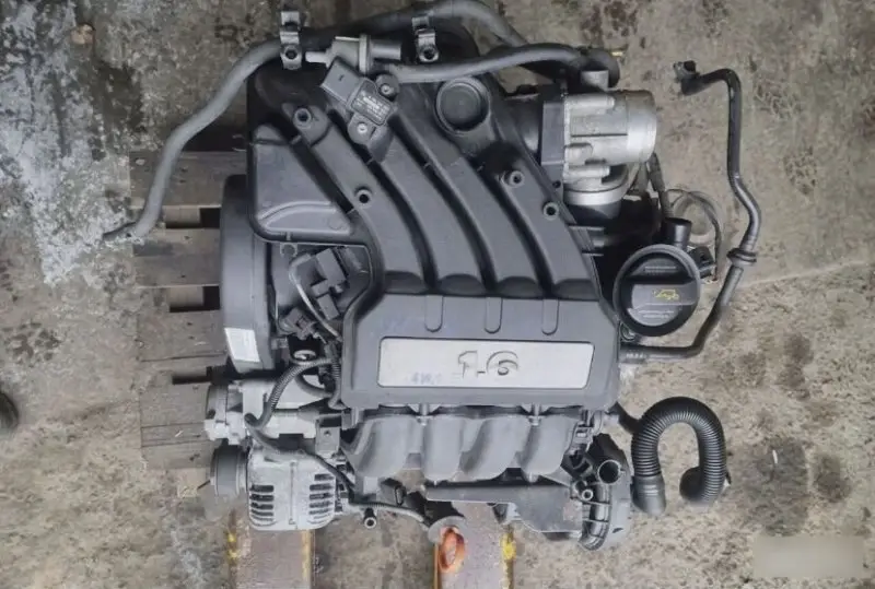 Двигатель Volkswagen Jetta 5 06A100098LX BSE — фото 2